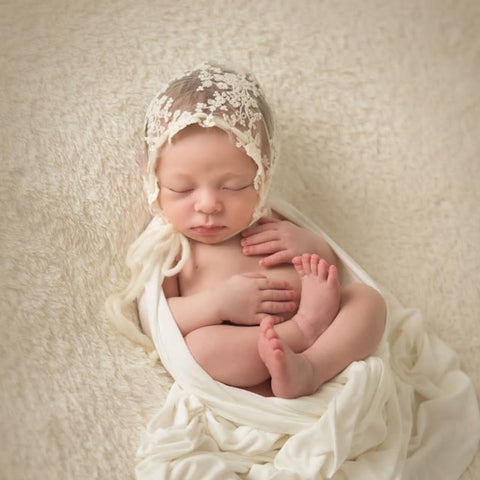 Newborn Lacy Bonnet